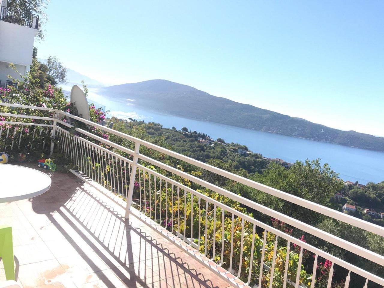 Magnificent Views Apartment 헤르섹 외부 사진